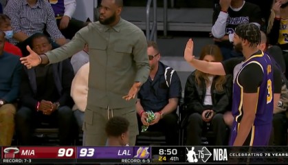 巴特勒三双热火加时险胜尼克斯